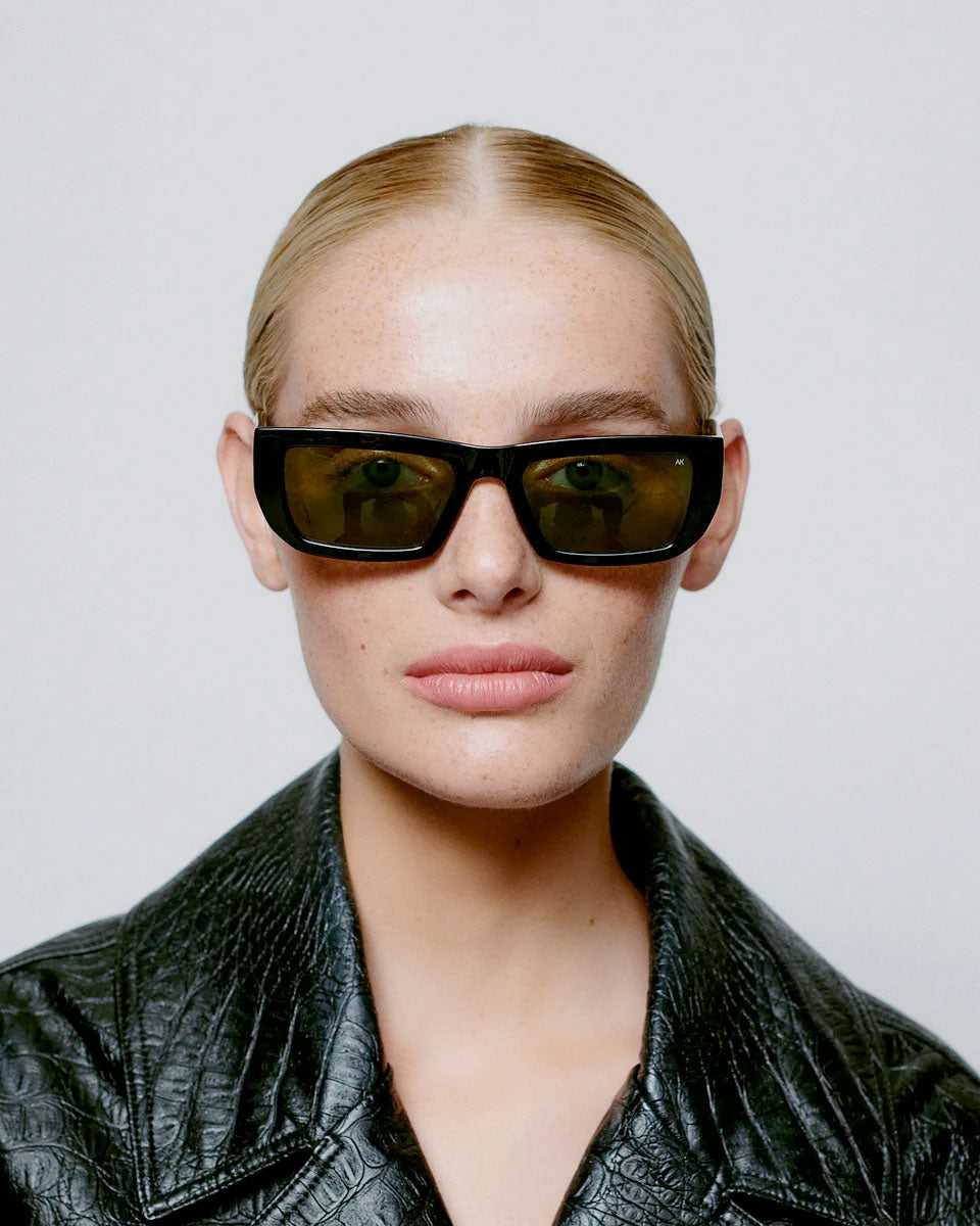 Black Fame Sunglasses