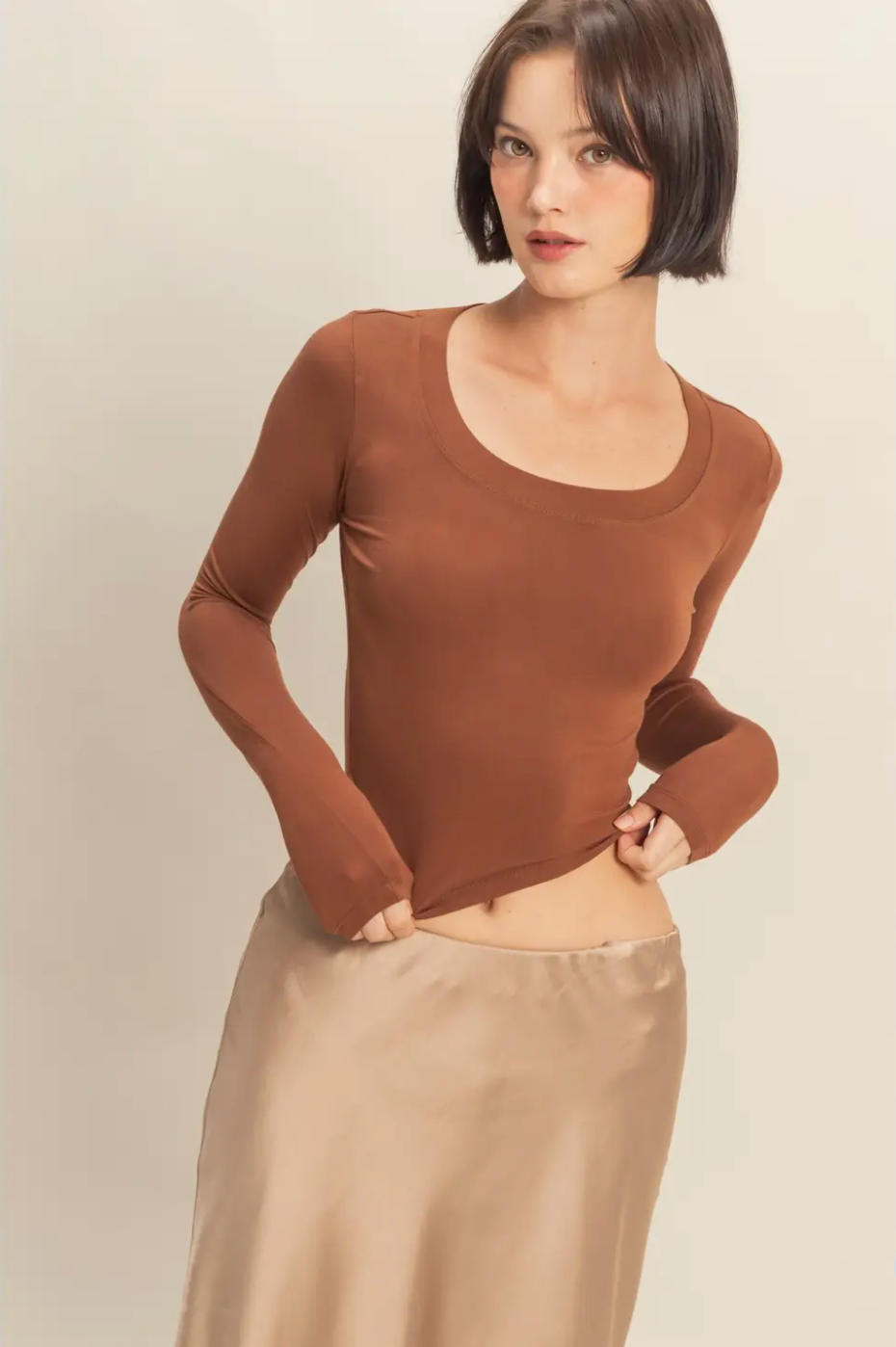 Chestnut Jennifer Cropped Scoop Neck Long Sleeve Top