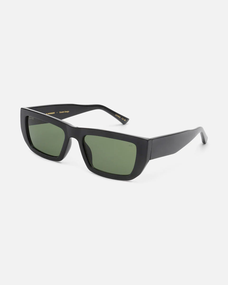 Black Fame Sunglasses