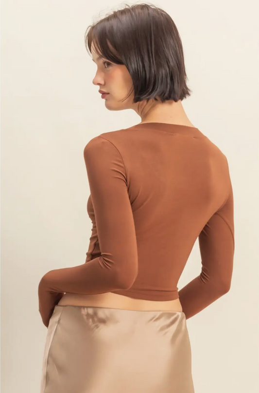 Chestnut Jennifer Cropped Scoop Neck Long Sleeve Top